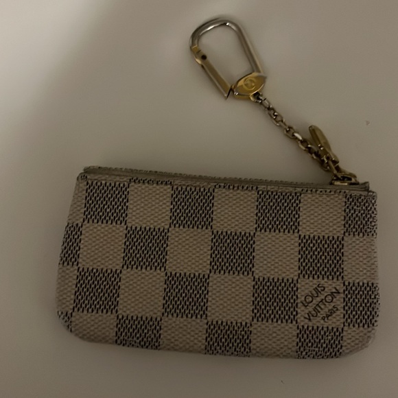 Louis Vuitton Key Pouch - Picture 2 of 3